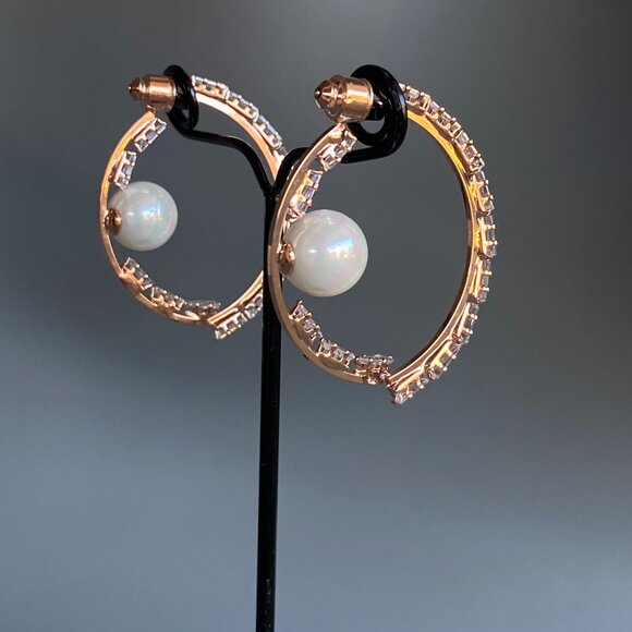 Double Sided Rose Gold Cubic Zirconia Hoop Earrings NWT - Picture 1 of 8